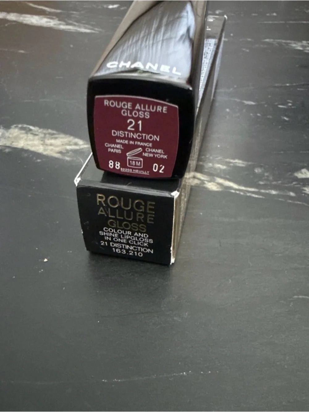 CHANEL Rouge Allure Gloss 21 Distinction